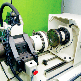 ねじり疲労試験機